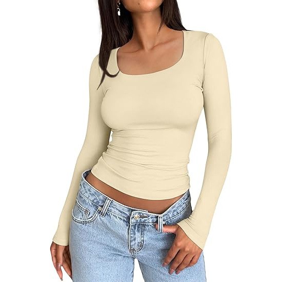 thumbnail image 2 of Top corto ajustado de manga larga para mujer: camiseta ajustada con cuello redondo, poliéster y spandex, diseño básico liso para hacer ejercicio, yoga y estilo informal., 2 of 5